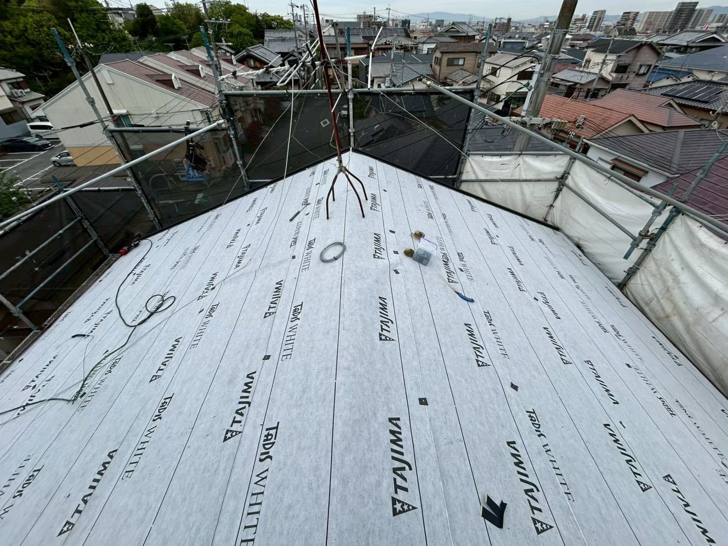H様邸 オークリッジカバー工事 防水シート施工