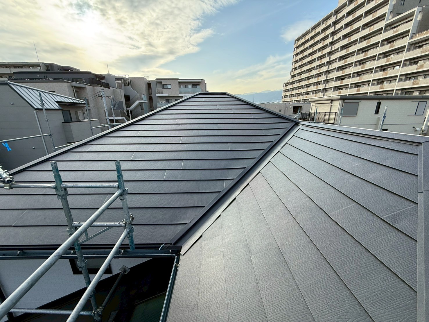 ガルテクト屋根カバー工事施工後の屋根
