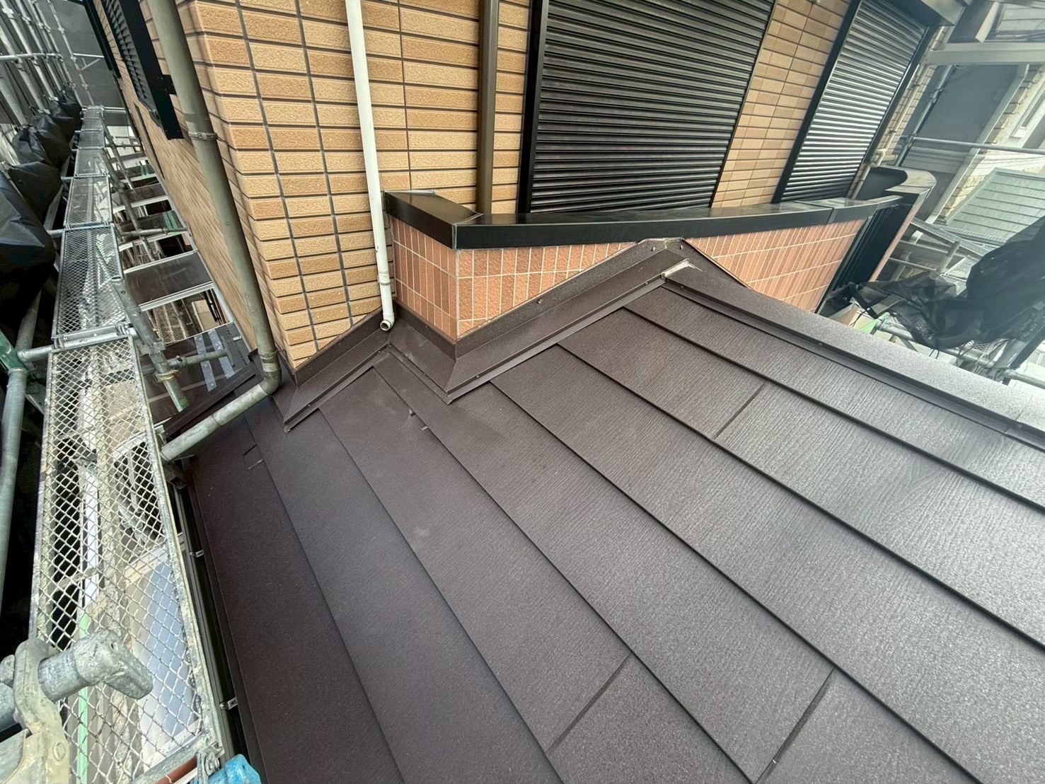 W様邸 急勾配屋根ガルテクト施工完了