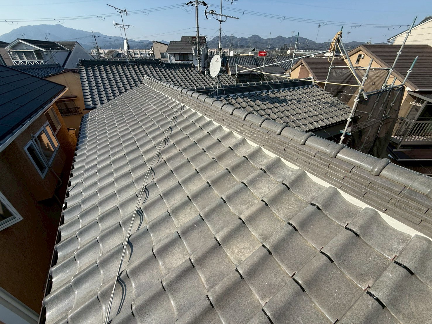 M様邸 漆喰ラバー工事 施工前屋根全景
